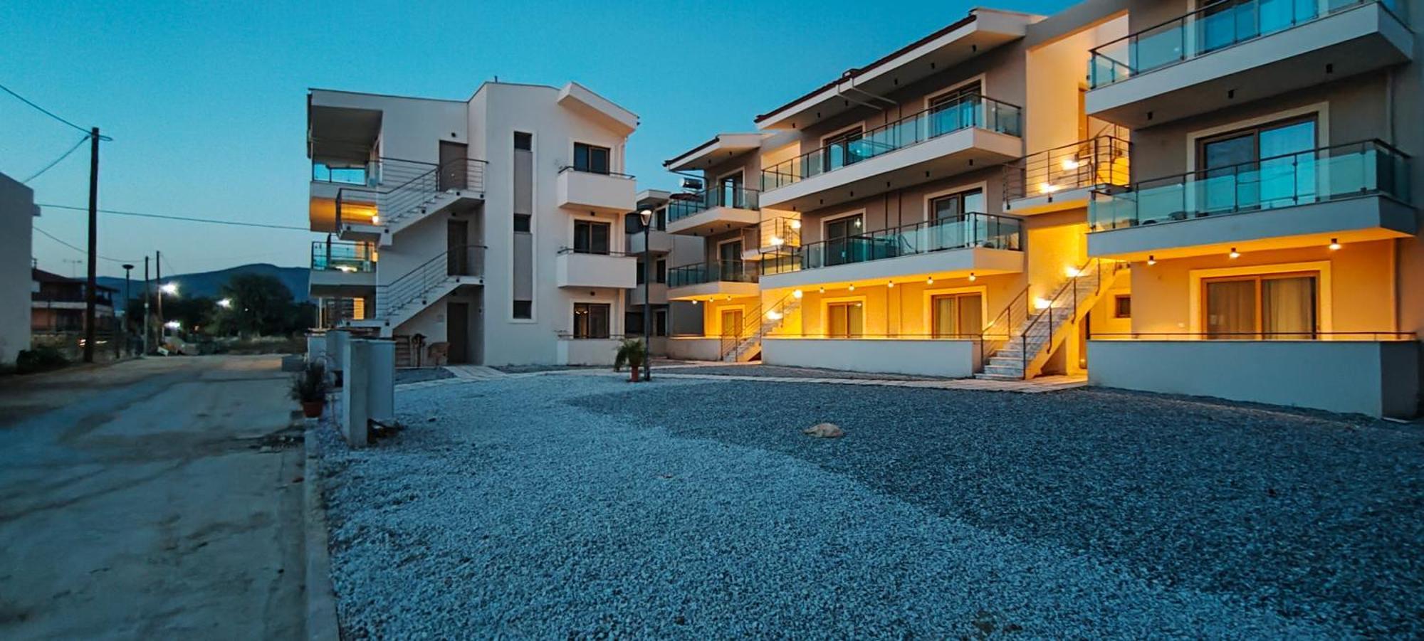 Ofrynio Deluxe Apartments Ofrínio Kültér fotó