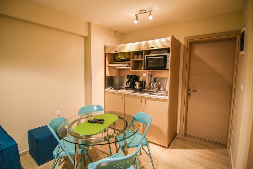 Ofrynio Deluxe Apartments Ofrínio Kültér fotó