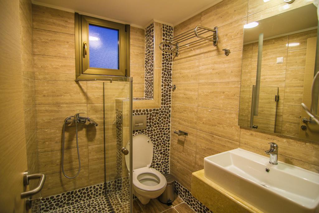Ofrynio Deluxe Apartments Ofrínio Kültér fotó