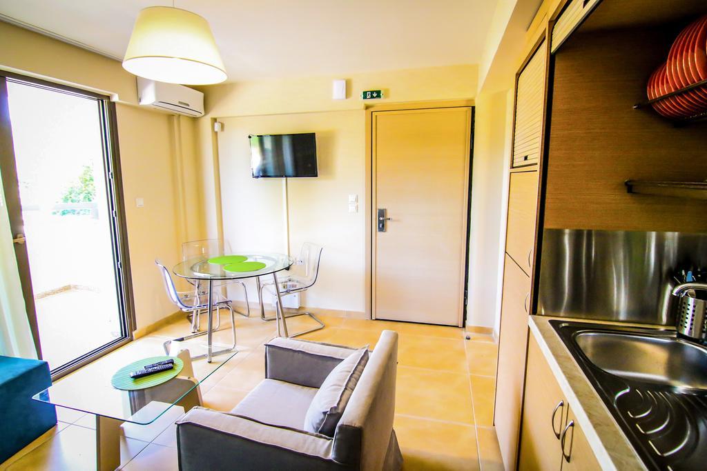Ofrynio Deluxe Apartments Ofrínio Kültér fotó