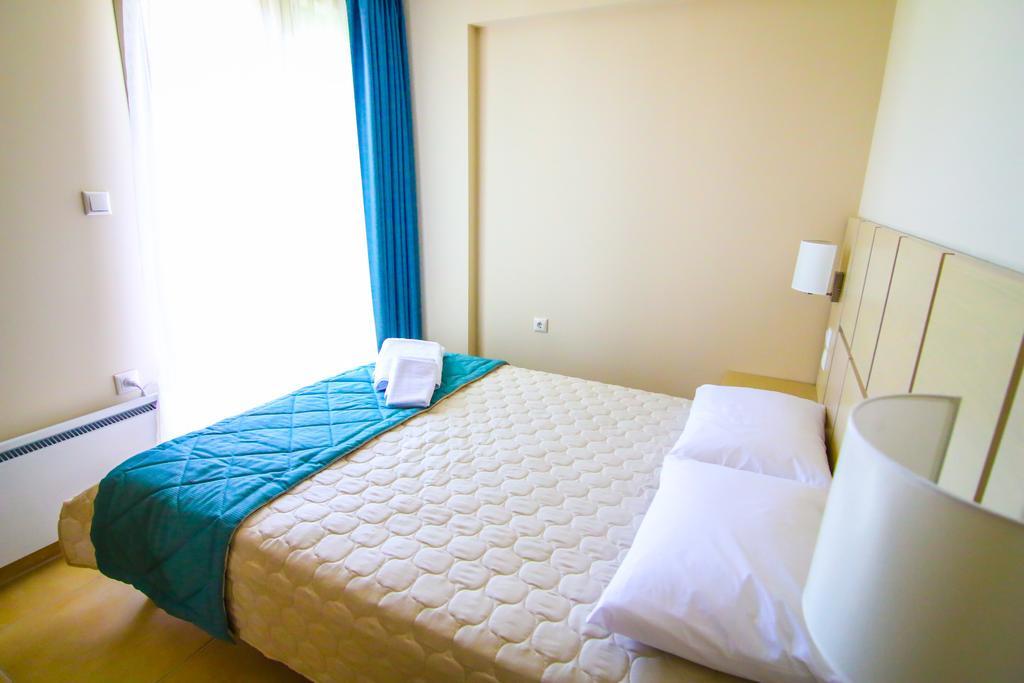 Ofrynio Deluxe Apartments Ofrínio Kültér fotó