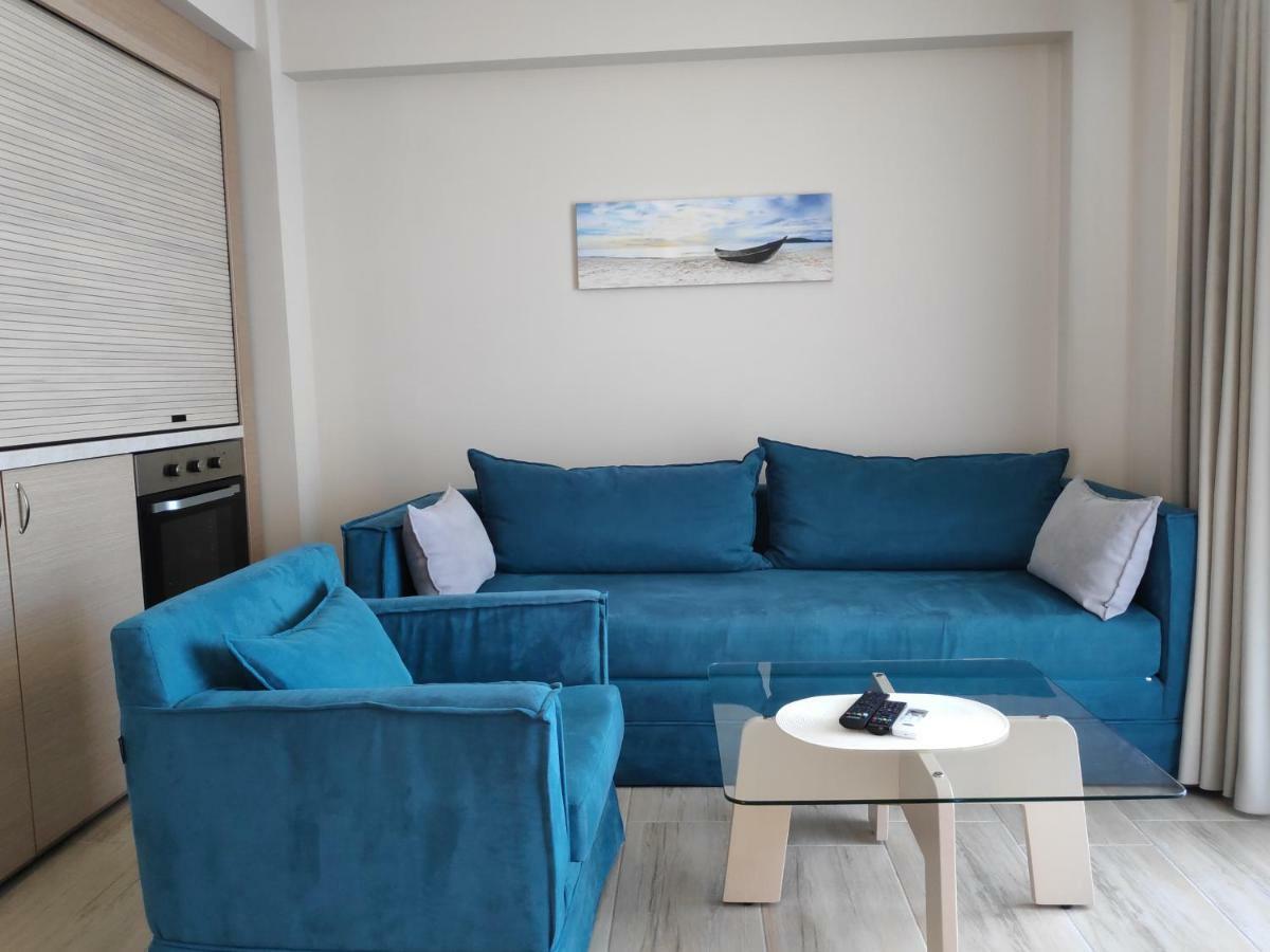 Ofrynio Deluxe Apartments Ofrínio Kültér fotó