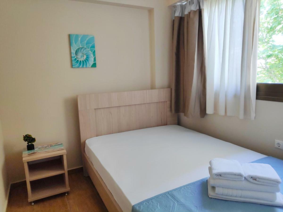 Ofrynio Deluxe Apartments Ofrínio Kültér fotó
