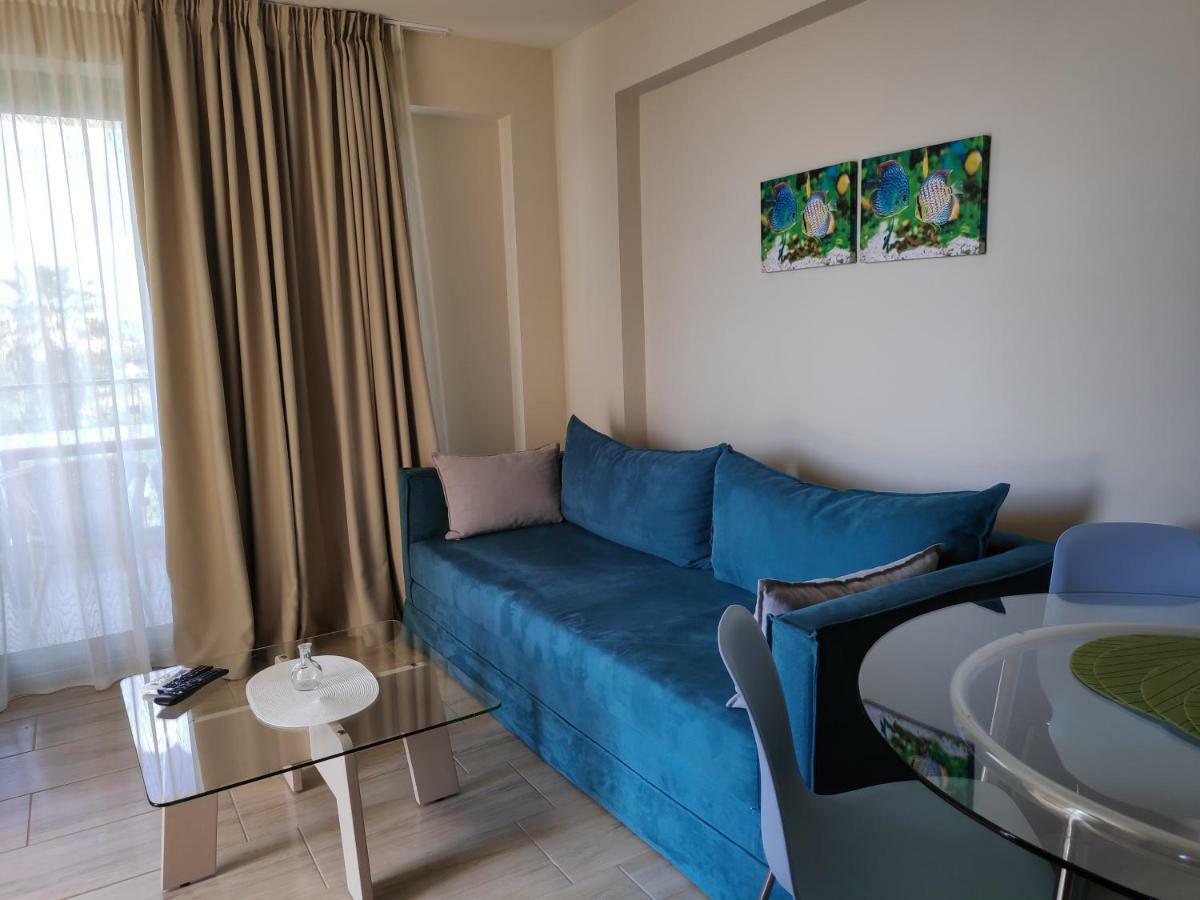 Ofrynio Deluxe Apartments Ofrínio Kültér fotó