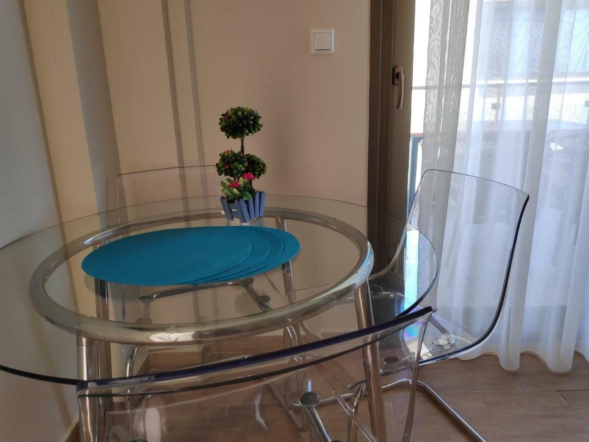 Ofrynio Deluxe Apartments Ofrínio Kültér fotó