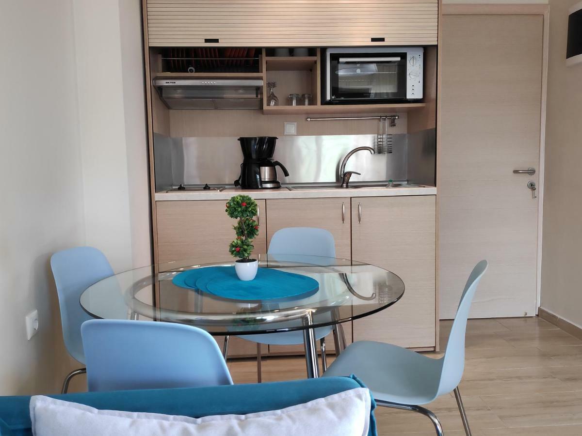 Ofrynio Deluxe Apartments Ofrínio Kültér fotó